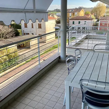 Апартаменти Se205 - Senigallia, Comodo Trilocale Con Terrazzo Сенігаллія
